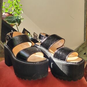 Urban Outfitters Chunky Faux Leather Black Platform Sandals- Size 9